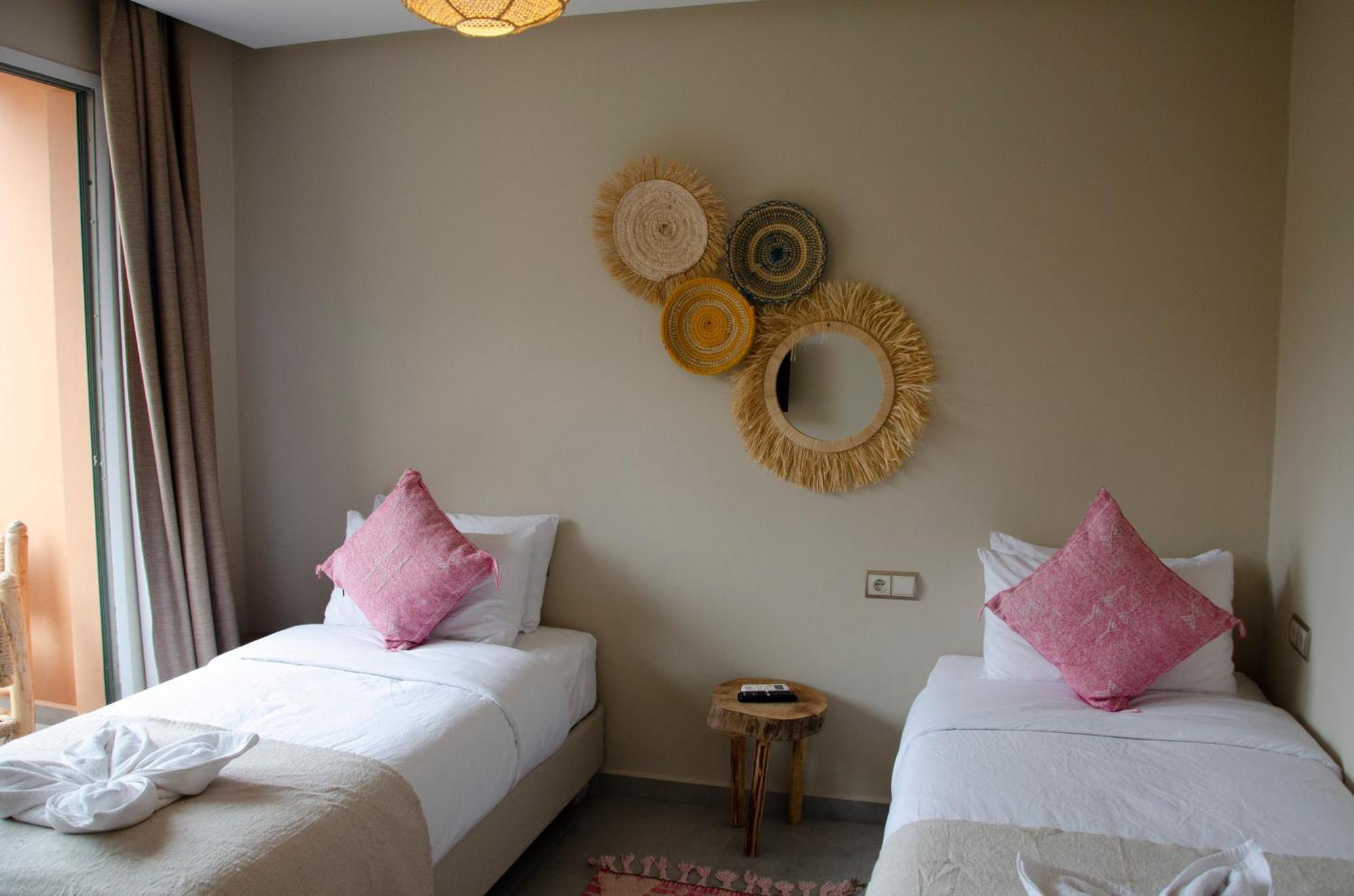 Harmony Surf Lodge ทากาเซาท์ ภายนอก รูปภาพ